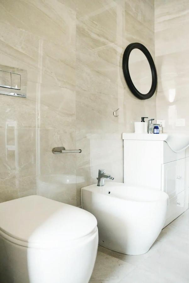 Suitesflores - Bright And Cozy Apartment In Verona Exterior foto