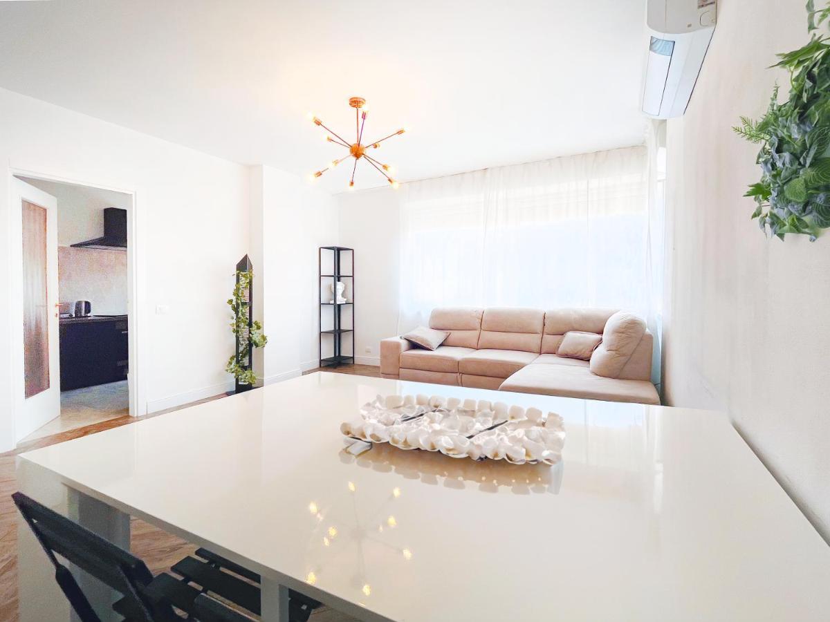 Suitesflores - Bright And Cozy Apartment In Verona Exterior foto